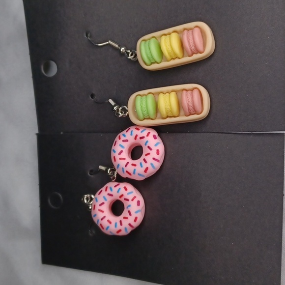 Handmade donuts and macaroon earrings - Picture 2 of 3